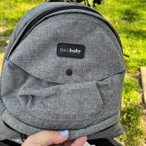 Tushbaby hip carrier